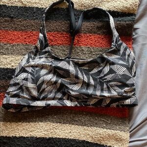 Black and White Patterned Women's Swim Top